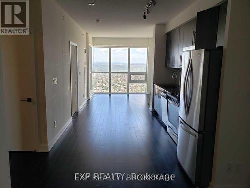 4311 - 4011 Brickstone Mews, Mississauga, ON - Indoor Photo Showing Kitchen