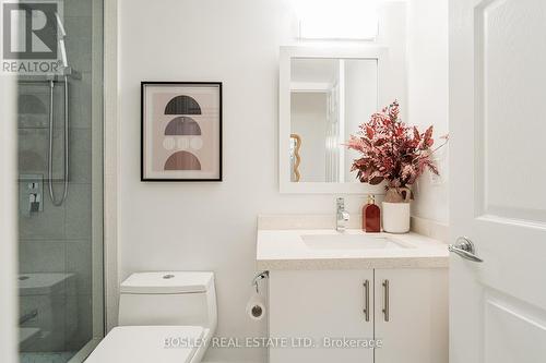 1019 - 230 Queens Quay W, Toronto (Waterfront Communities), ON - Indoor Photo Showing Bathroom