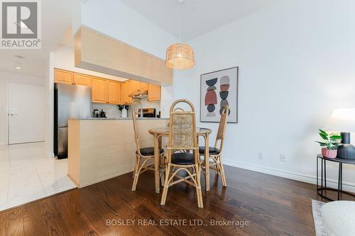 1019 - 230 Queens Quay W, Toronto (Waterfront Communities), ON - Indoor Photo Showing Other Room