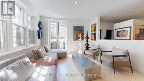 53 Argyle Street, Toronto (Trinity-Bellwoods), ON - Indoor Photo Showing Living Room