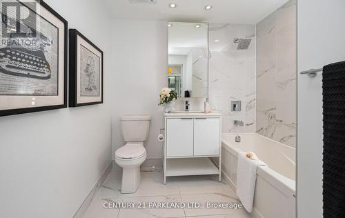 #306 - 77 Shuter Street S, Toronto (Church-Yonge Corridor), ON - Indoor Photo Showing Bathroom