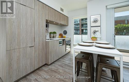 #306 - 77 Shuter Street S, Toronto, ON - Indoor Photo Showing Kitchen