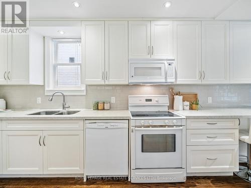 439 Castlefield Avenue, Toronto (Forest Hill North), ON - Indoor Photo Showing Kitchen With Double Sink