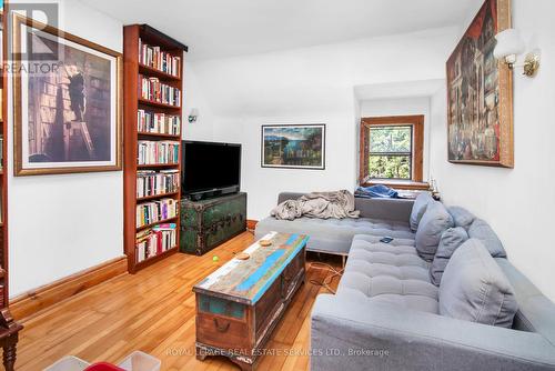 575 Huron Street, Toronto (Annex), ON - Indoor Photo Showing Living Room