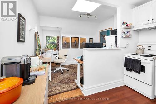 575 Huron Street, Toronto (Annex), ON - Indoor Photo Showing Kitchen