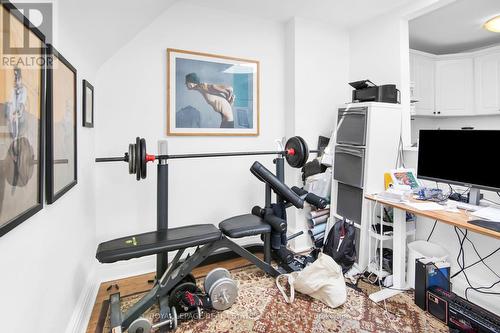 575 Huron Street, Toronto (Annex), ON - Indoor Photo Showing Gym Room