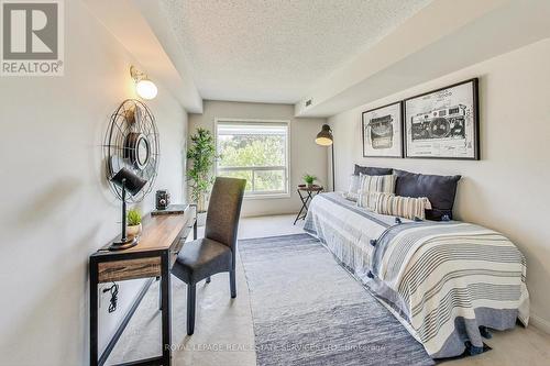 303 - 95 Wellington Street, Clarington (Bowmanville), ON - Indoor Photo Showing Bedroom