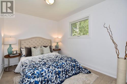 51 Gladman Avenue, Newmarket (Central Newmarket), ON - Indoor Photo Showing Bedroom