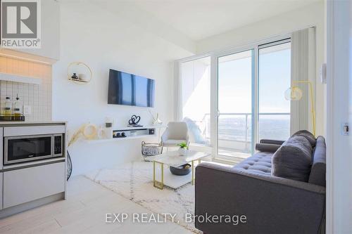 5208 - 5 Buttermill Avenue, Vaughan, ON - Indoor Photo Showing Living Room