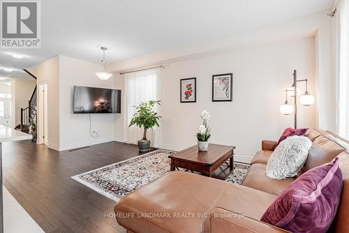 31 Liam Lane, Markham (Cedarwood), ON - Indoor Photo Showing Living Room