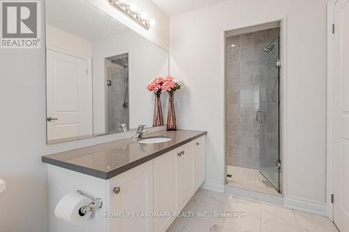 31 Liam Lane, Markham (Cedarwood), ON - Indoor Photo Showing Bathroom