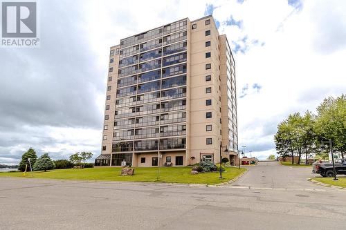 89 Pine St # 309, Sault Ste Marie, ON - Outdoor With Balcony With Facade