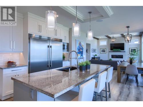 446 Hawk Hill Drive, Kelowna, BC - Indoor Photo Showing Kitchen With Stainless Steel Kitchen With Double Sink With Upgraded Kitchen