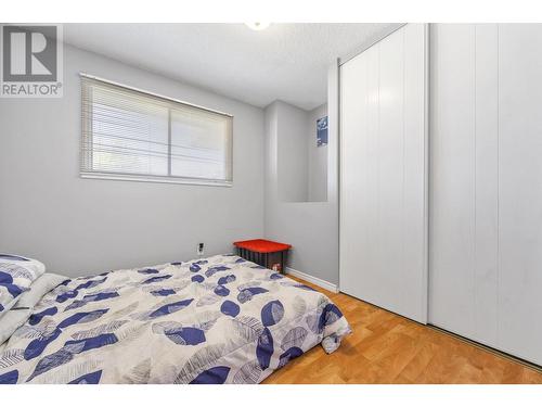 1055 Thompson Road, Kelowna, BC - Indoor Photo Showing Bedroom