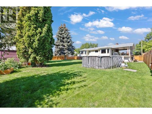 1055 Thompson Road, Kelowna, BC - Outdoor With Deck Patio Veranda With Backyard