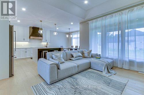 6 Aspen Circle, Thames Centre (Thorndale), ON - Indoor Photo Showing Living Room