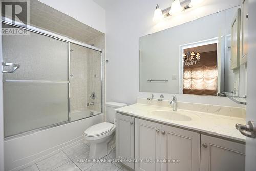 226 Jessie Caverhill Pas, Oakville, ON - Indoor Photo Showing Bathroom