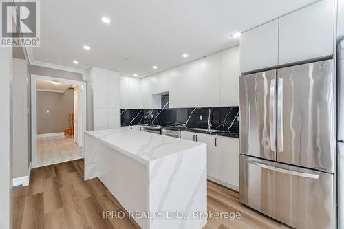 1472 Reeves Gate, Oakville (Glen Abbey), ON - Indoor Photo Showing Kitchen With Stainless Steel Kitchen With Upgraded Kitchen