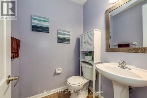 648 Hood Terrace, Milton (Coates), ON - Indoor Photo Showing Bathroom