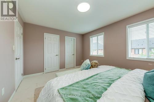 648 Hood Terrace, Milton (Coates), ON - Indoor Photo Showing Bedroom