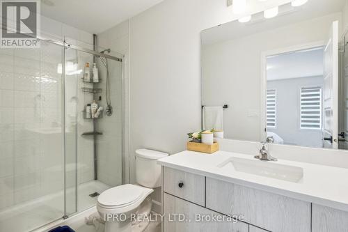 29 Bensley Lane, Hamilton (Mountview), ON - Indoor Photo Showing Bathroom