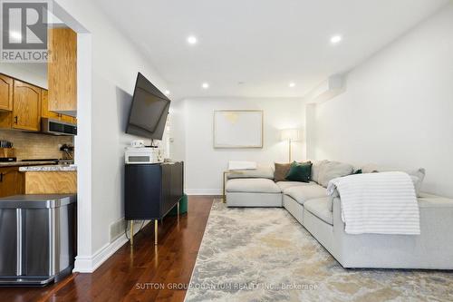 11 - 78 Pirie Drive, Hamilton, ON - Indoor Photo Showing Living Room