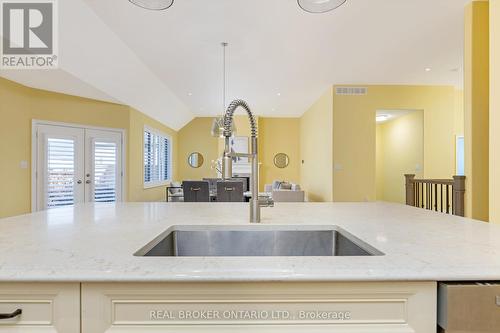 396 Four Mile Creek Road, Niagara-On-The-Lake, ON - Indoor Photo Showing Kitchen