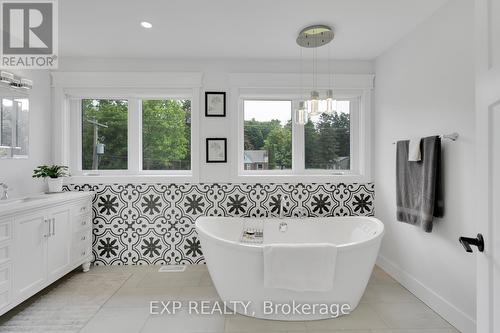 8037 Springwater Road, Aylmer (Ay), ON - Indoor Photo Showing Bathroom