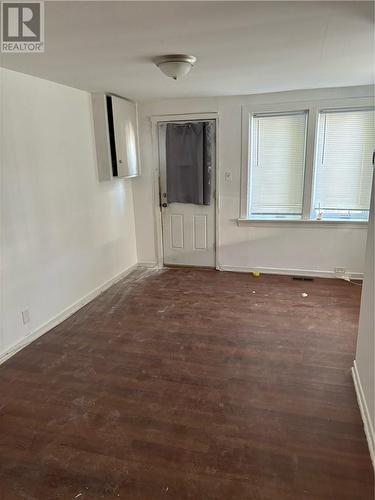 322 Leslie Street, Sudbury, ON - Indoor Photo Showing Other Room