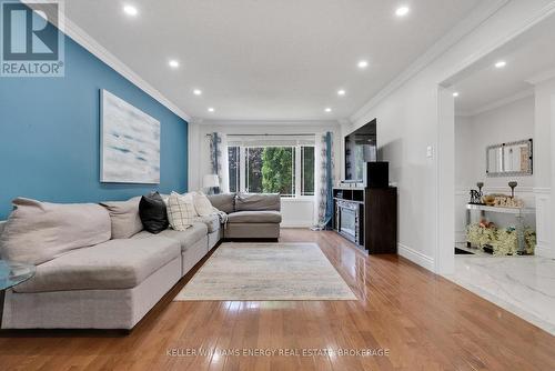 5 Nurse Court, Whitby (Rolling Acres), ON - Indoor Photo Showing Living Room