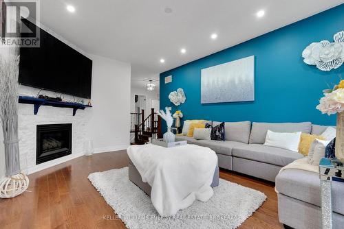 5 Nurse Court, Whitby (Rolling Acres), ON - Indoor Photo Showing Living Room With Fireplace