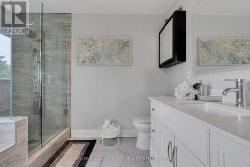 5 Nurse Court, Whitby (Rolling Acres), ON - Indoor Photo Showing Bathroom