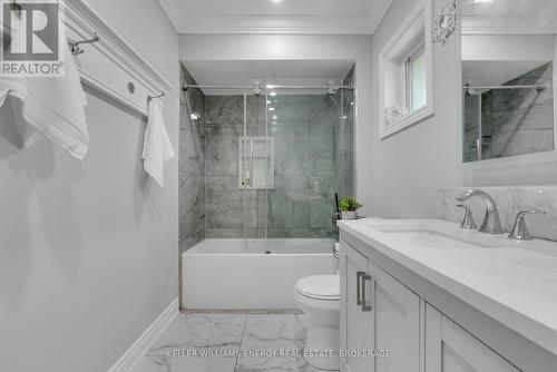 5 Nurse Court, Whitby (Rolling Acres), ON - Indoor Photo Showing Bathroom