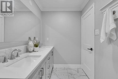 5 Nurse Court, Whitby (Rolling Acres), ON - Indoor Photo Showing Bathroom