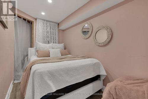 5 Nurse Court, Whitby (Rolling Acres), ON - Indoor Photo Showing Bedroom