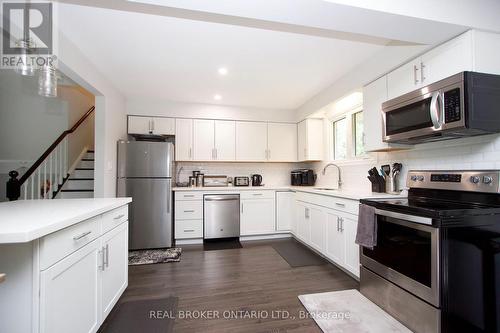 940 Central Park Boulevard, Oshawa (Centennial), ON - Indoor Photo Showing Kitchen