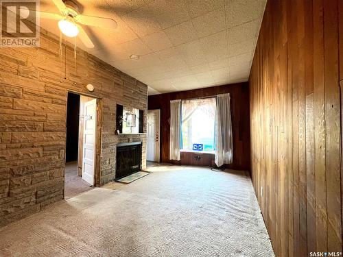 1423 6Th Avenue, Saskatoon, SK - Indoor With Fireplace