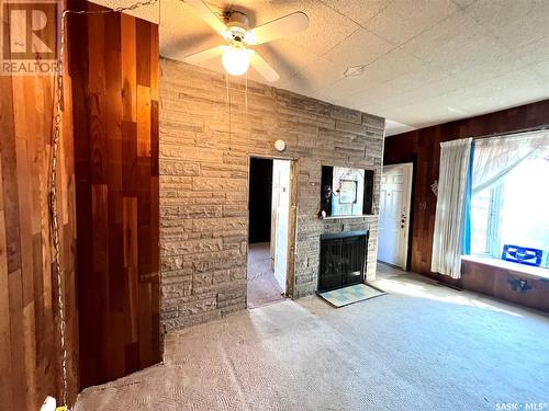 1423 6Th Avenue, Saskatoon, SK - Indoor With Fireplace