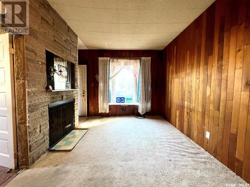 1423 6Th Avenue, Saskatoon, SK - Indoor Photo Showing Other Room With Fireplace