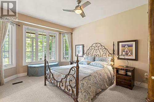 19 Response Street, Kawartha Lakes, ON - Indoor Photo Showing Bedroom