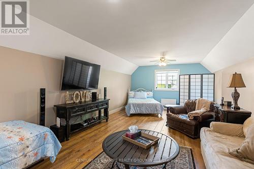 19 Response Street, Kawartha Lakes, ON - Indoor Photo Showing Bedroom