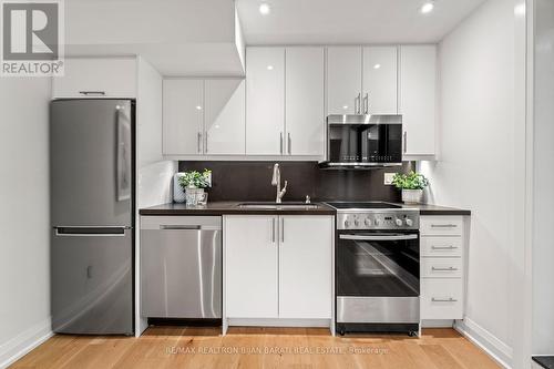 13 Bluffwood Drive, Toronto (Bayview Woods-Steeles), ON - Indoor Photo Showing Kitchen