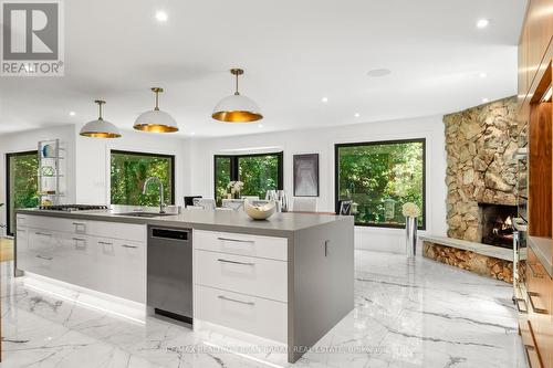 13 Bluffwood Drive, Toronto (Bayview Woods-Steeles), ON - Indoor Photo Showing Kitchen With Upgraded Kitchen