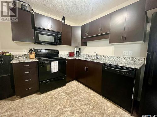 105 5521 Blake Crescent, Regina, SK - Indoor Photo Showing Kitchen