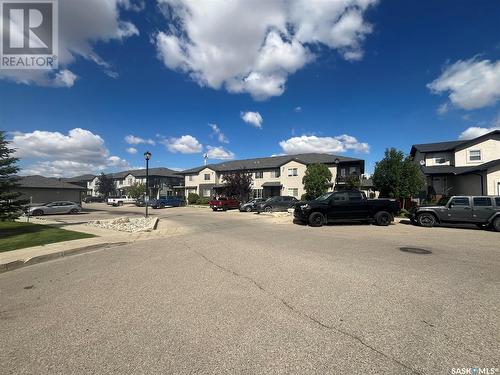 105 5521 Blake Crescent, Regina, SK - Outdoor