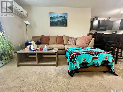 105 5521 Blake Crescent, Regina, SK - Indoor Photo Showing Living Room