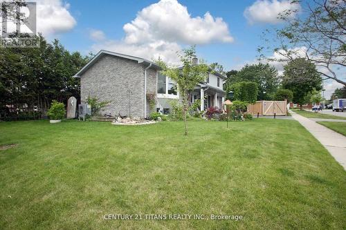 88 Hobbs Drive, Clarington (Bowmanville), ON - Outdoor