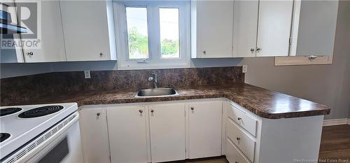 207 Ayer Avenue, Moncton, NB - Indoor Photo Showing Kitchen