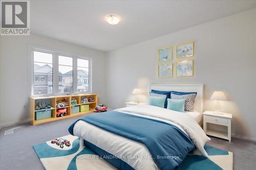 79 Phoenix Boulevard, Barrie, ON - Indoor Photo Showing Bedroom