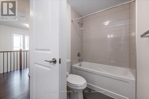 79 Phoenix Boulevard, Barrie, ON - Indoor Photo Showing Bathroom